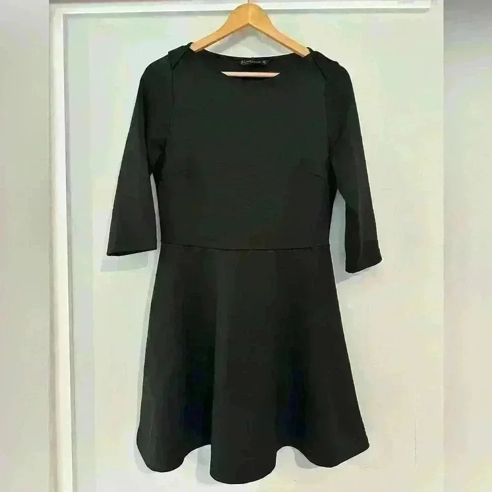 Zara Fit &‎ Flare Black Dress Large - Picture 3 of 8